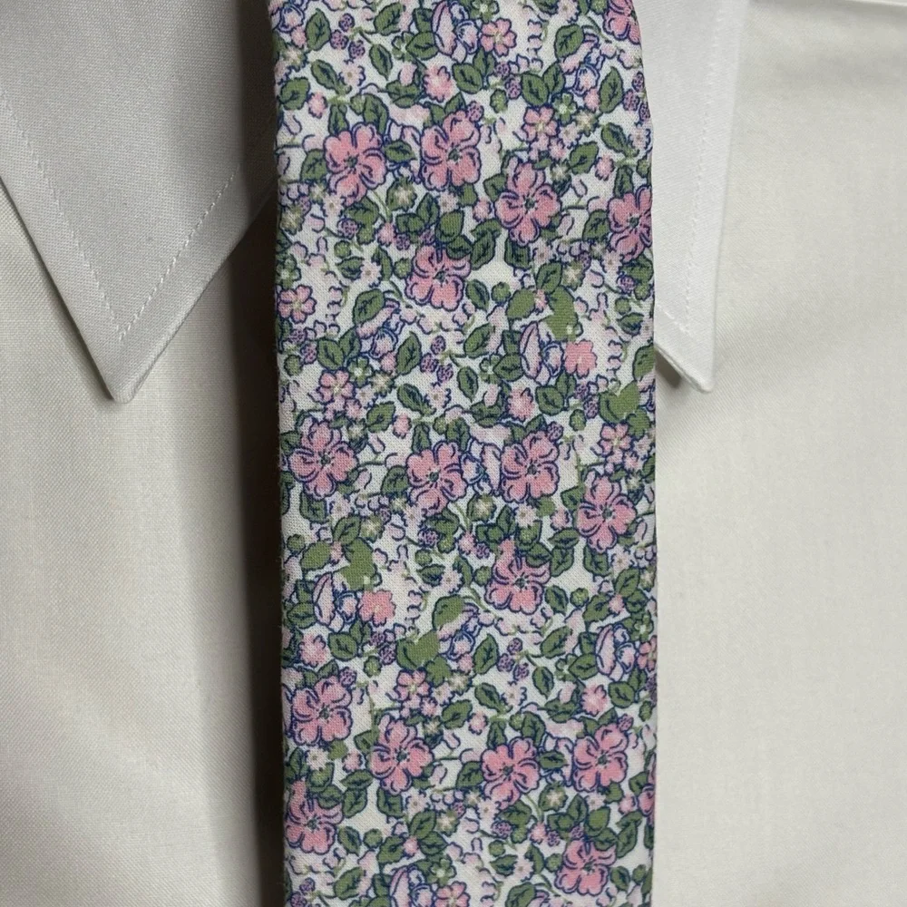 NEW! Class Club Floral Boys Tie - Pink and Green